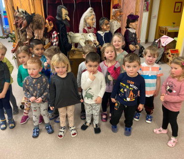 KAPIČKY + SLUNÍČKA - divadelní představení “Jak šel kozlík do světa”