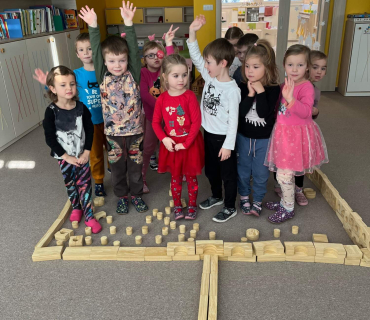 Od 9. 1. 2023 Zvířata a ptáci v zimě - Hvězdičky