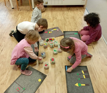 Od 9. 1. 2023 Zvířata a ptáci v zimě - Hvězdičky