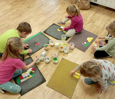 Od 9. 1. 2023 Zvířata a ptáci v zimě - Hvězdičky