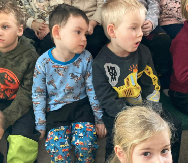 Sluníčka - Návštěva knihovny - 5.1.2023